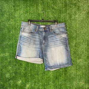 Banana Republic Women's Boyfriend Roll-Up Short